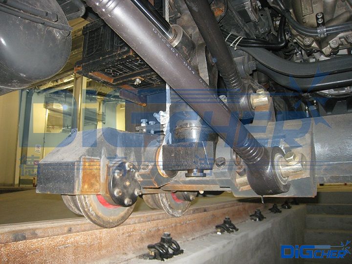 公鐵兩用軌道清潔車底盤結(jié)構