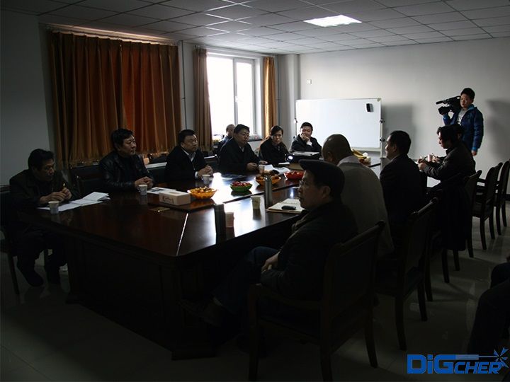 廊坊和大廠科技局領(lǐng)導(dǎo)聽取科研匯報